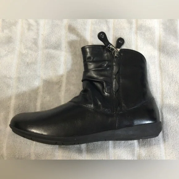 Josef Seibel Faye 5 Black Leather Ankle Boot EU 37 US 6 to 6.5 - Picture 9 of 11